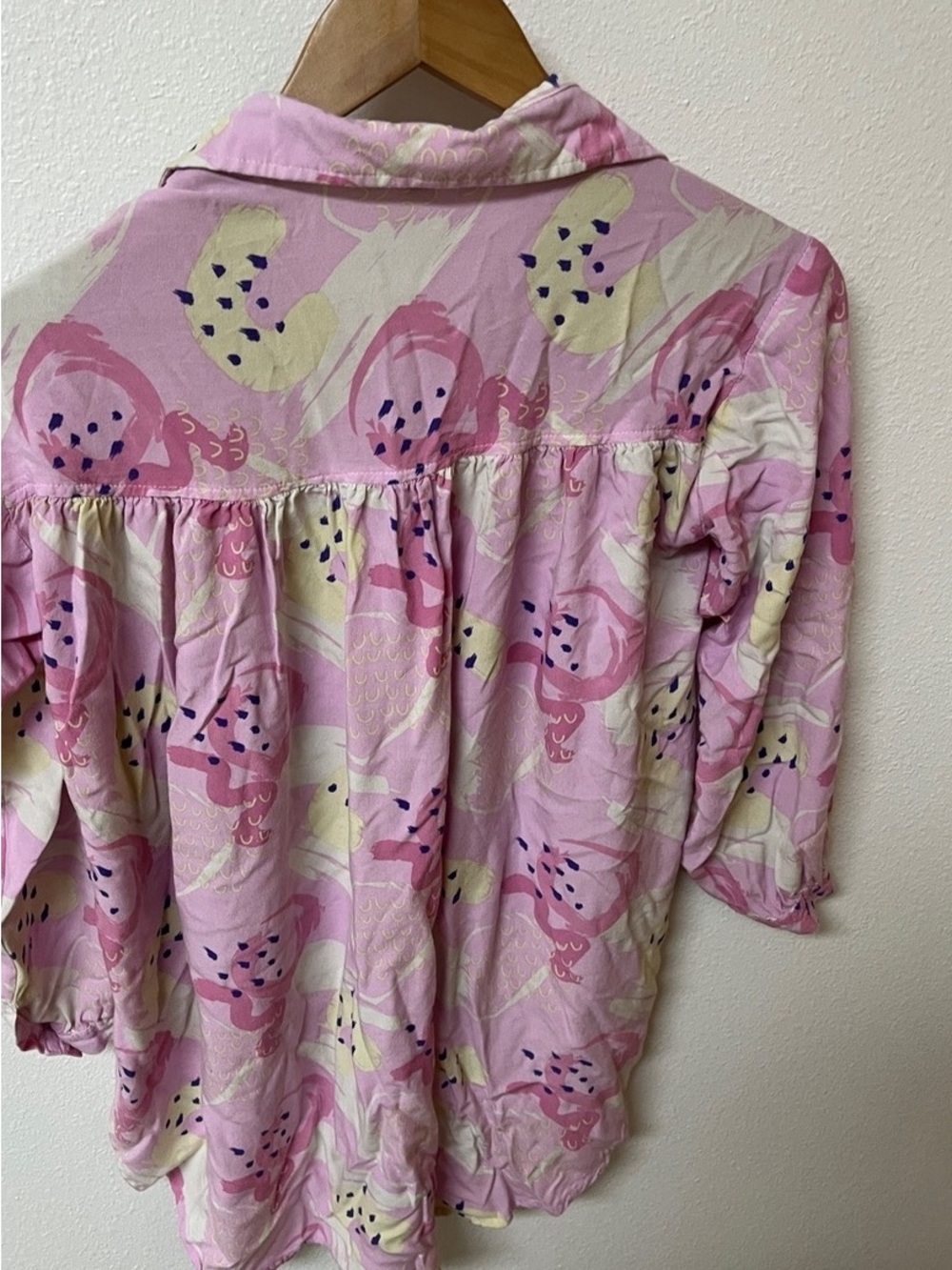 Women's Pink Patterned Button-Front Jacket - Picture 2 of 3
